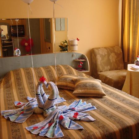 Hotel Color Varna Esterno foto