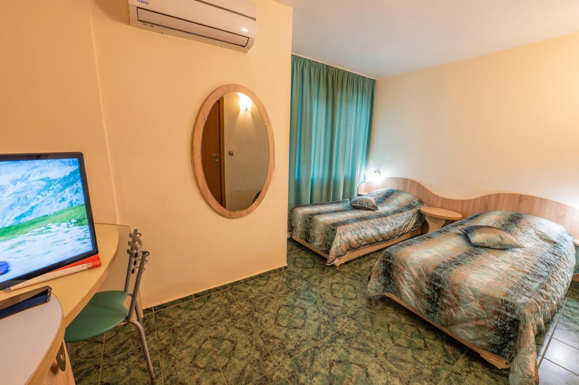 Hotel Color Varna Esterno foto