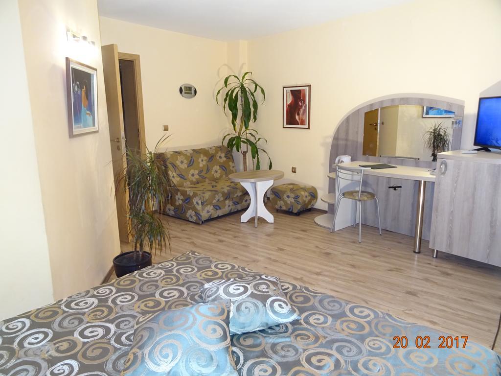 Hotel Color Varna Esterno foto