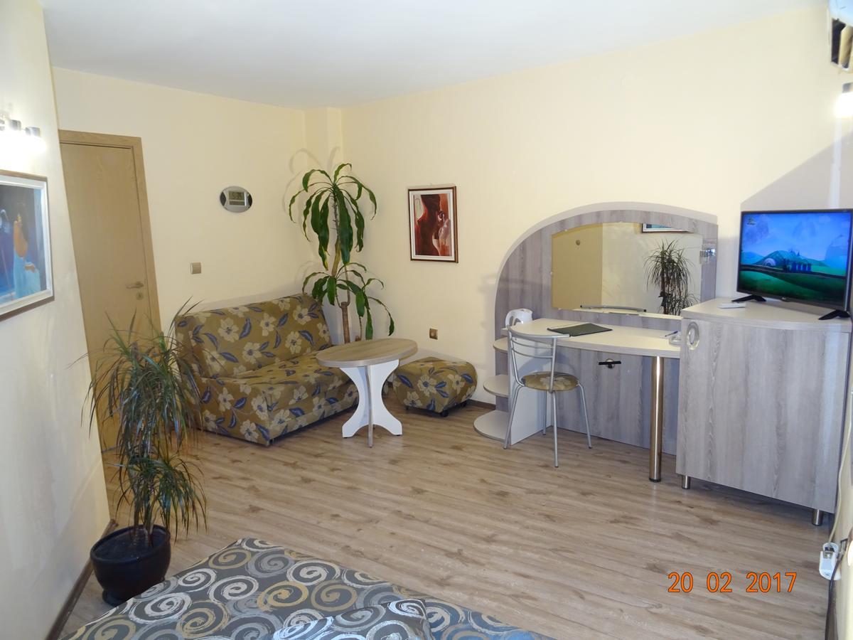 Hotel Color Varna Esterno foto